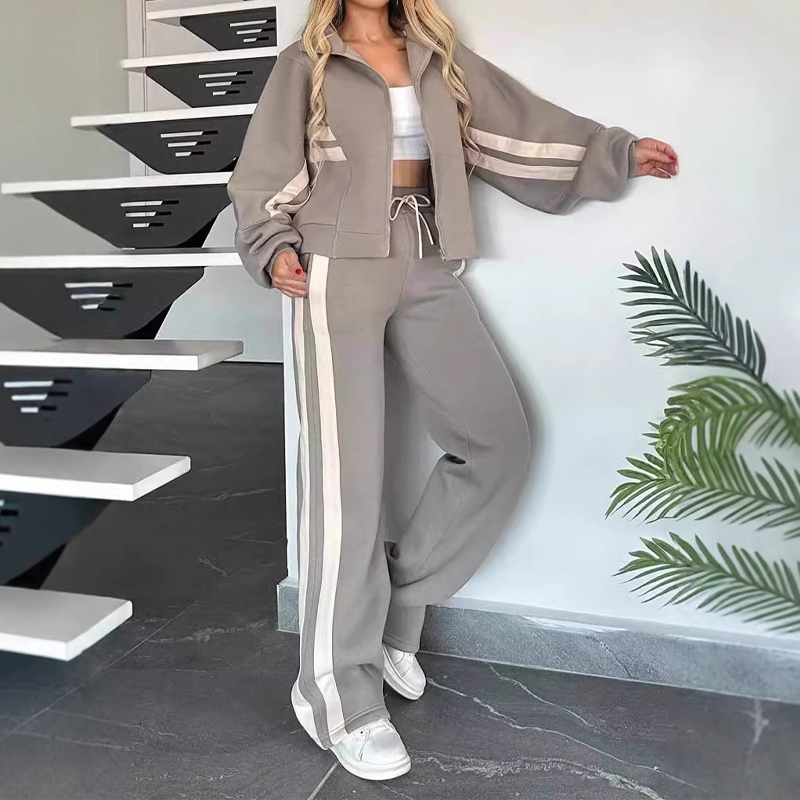 Women's Stripe Sporty 2-Piece Set